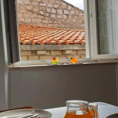 Pk - - Two Bedroom With View 1 Apartment *