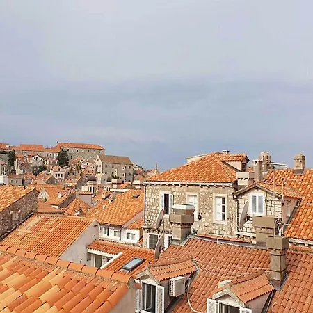 Pk - - Two Bedroom With View 1 Apartment *
